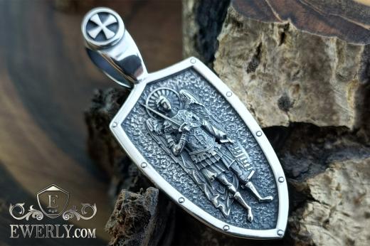 Серебряная подвеска - щит с Архангелом Михаилом, фото